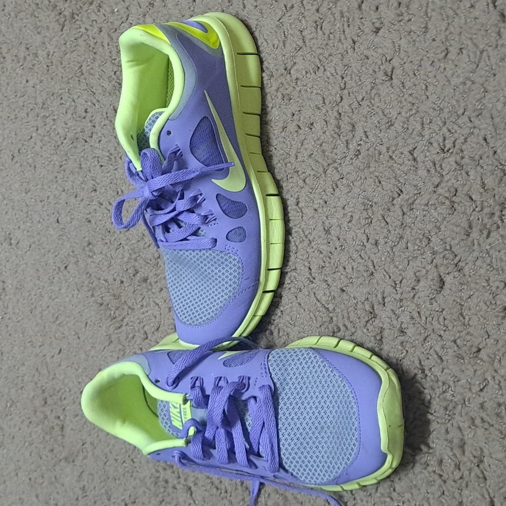 Nike free run 5.0 girls sneakers